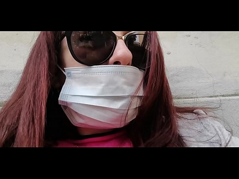 ❤️ Nicoletta analipiza kisasi kwa jirani yake na kukojoa kwenye karakana yake (Karantini Maalum ya Covid19 ya Italia) Ponografia yenye ubora